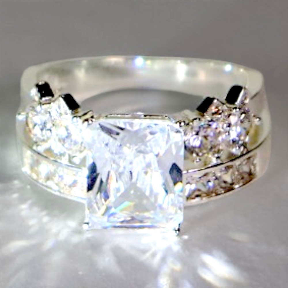 Swarovski Crystal Ring Emerald Cut Sterling Silver Overlay Size 8 Engagement New